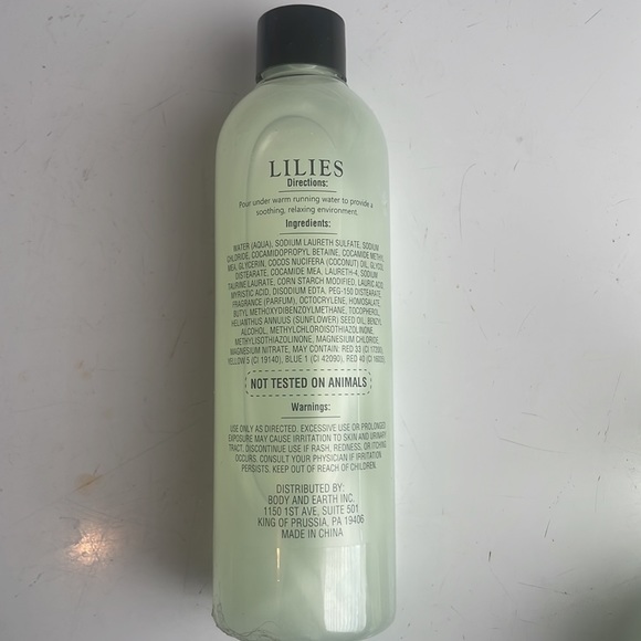 Bath & earth lilies body scrub mist bubble bath bundle - Picture 3 of 10